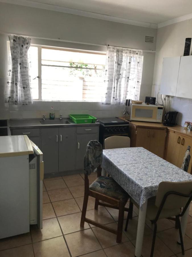 Apartamento Tranquility In Klein Karoo Oudtshoorn Exterior foto